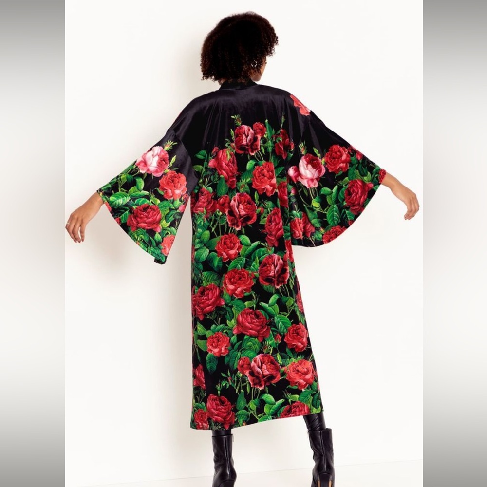Floral Black Kimono Robe